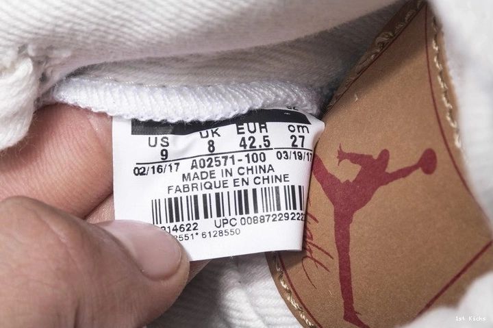 AO2571-100 Levi's White Jordan Denim Air 4 1127